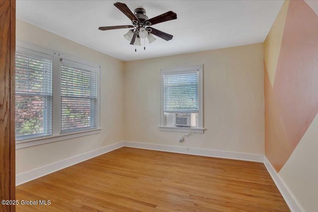 945 Morgan Avenue, Niskayuna, NY 12309