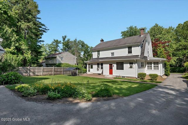 945 Morgan Avenue, Niskayuna, NY 12309