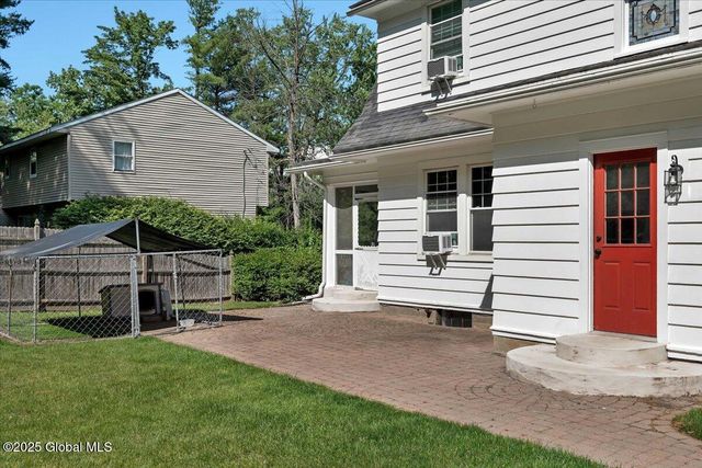 945 Morgan Avenue, Niskayuna, NY 12309