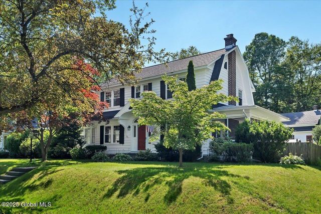 945 Morgan Avenue, Niskayuna, NY 12309