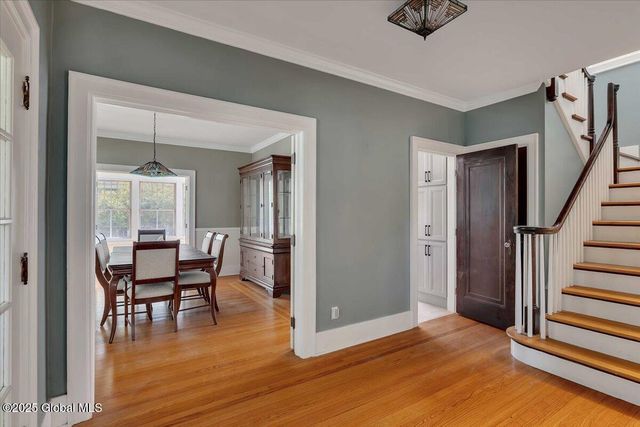 945 Morgan Avenue, Niskayuna, NY 12309