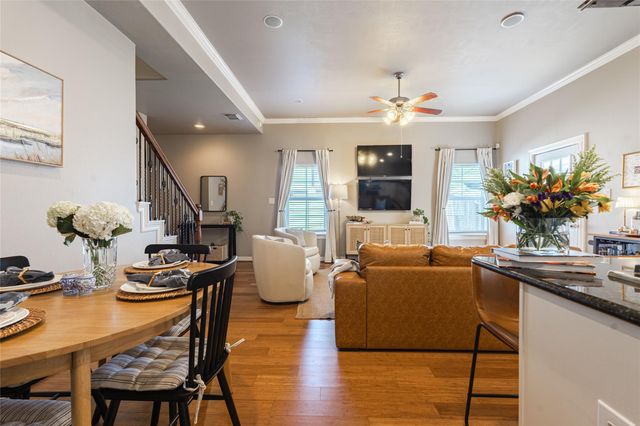 930 Mckinney Park Lane, Houston, TX 77003