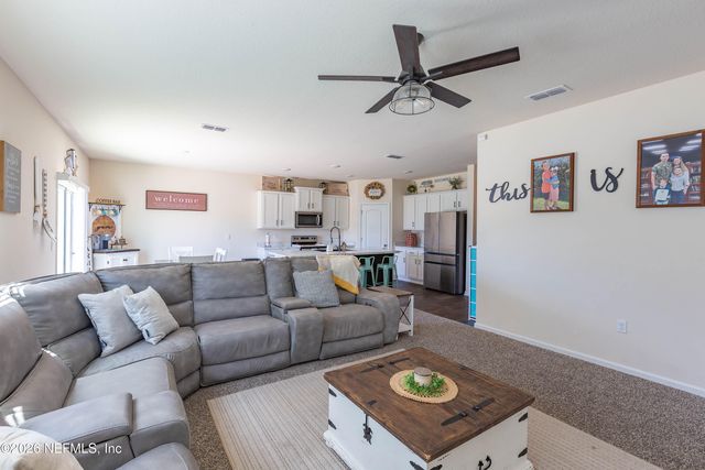 2224 WILLOW GLN Lane, Green Cove Springs, FL 32043