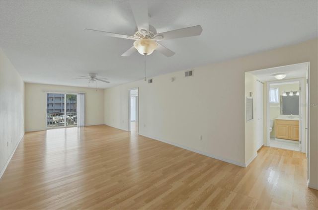 4143 HERON WAY 207 BLDG E, Bradenton, FL 34205