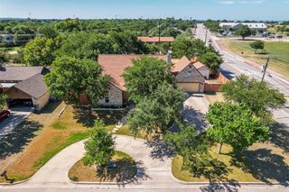 102 Tiffany Trail, Weatherford, TX 76086