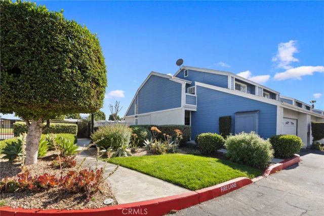 800 W Grondahl Street J, Covina, CA 91722