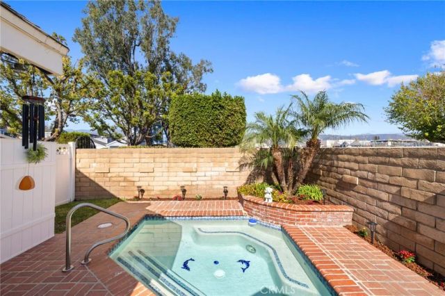 800 W Grondahl Street J, Covina, CA 91722