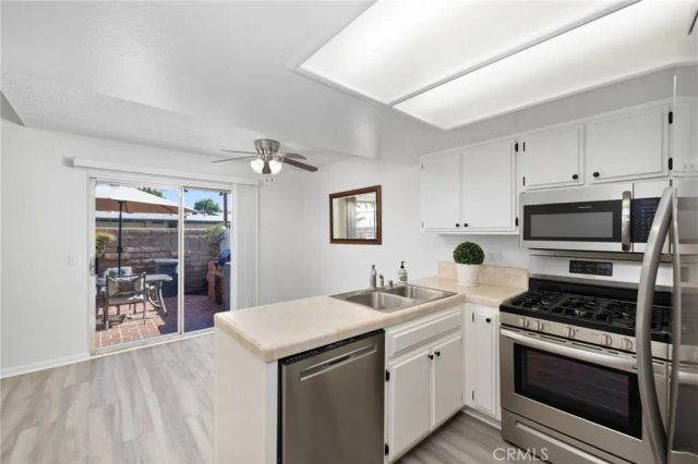 800 W Grondahl Street J, Covina, CA 91722