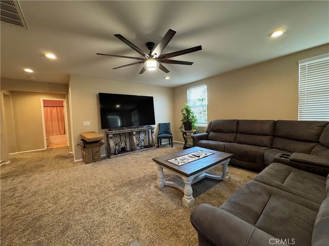 12476 Domingo, Victorville, CA 92392