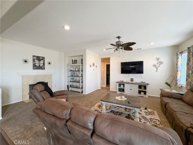 12476 Domingo, Victorville, CA 92392