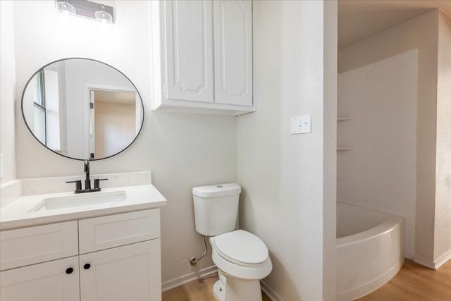 1416 Cheyenne Trail, Granbury, TX 76048