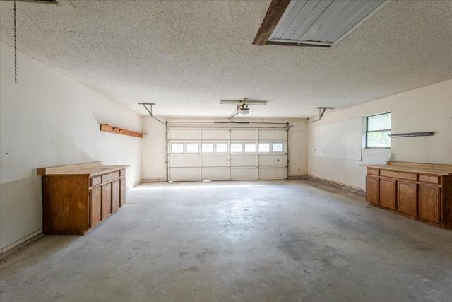 1416 Cheyenne Trail, Granbury, TX 76048