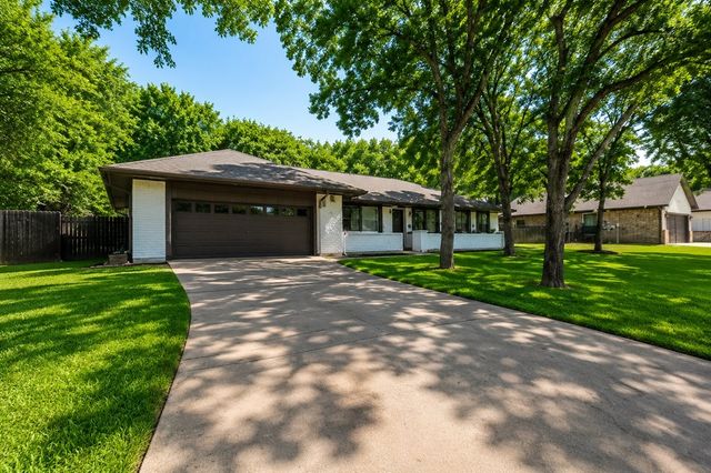 1416 Cheyenne Trail, Granbury, TX 76048