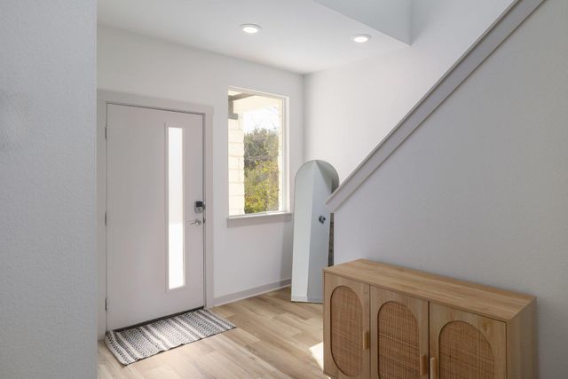 7316 Daves Landing DR, Austin, TX 78724