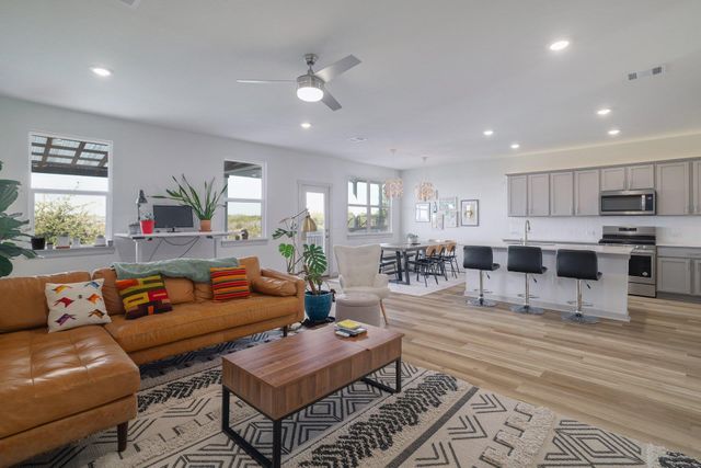 7316 Daves Landing DR, Austin, TX 78724