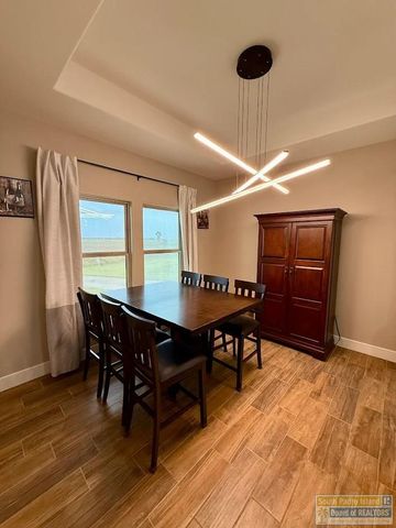 15 Valdarama Dr, Laguna Vista, TX 78578