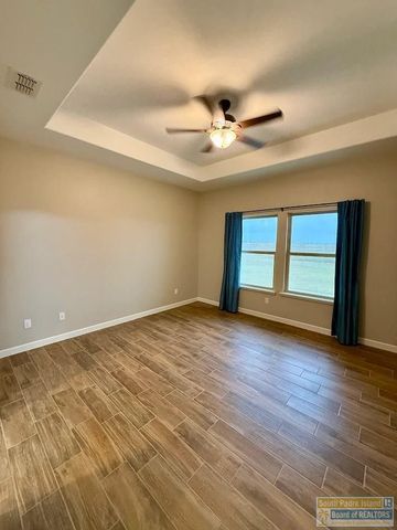 15 Valdarama Dr, Laguna Vista, TX 78578