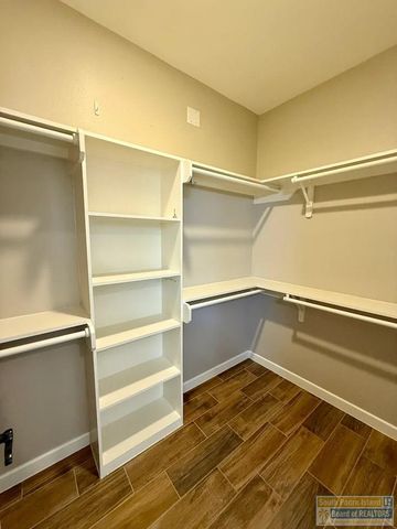 15 Valdarama Dr, Laguna Vista, TX 78578