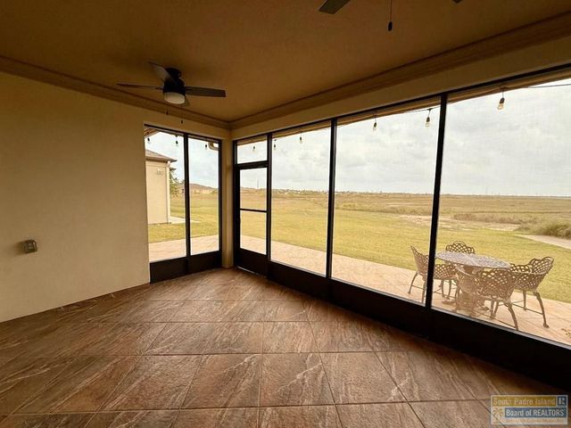 15 Valdarama Dr, Laguna Vista, TX 78578