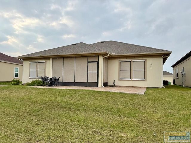 15 Valdarama Dr, Laguna Vista, TX 78578