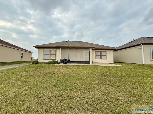 15 Valdarama Dr, Laguna Vista, TX 78578