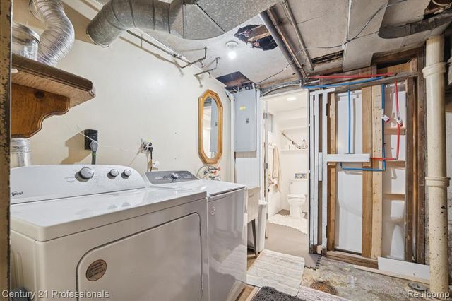 31600 W Chicago Street, Livonia, MI 48150