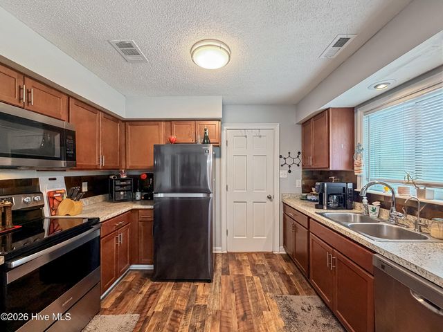 610 Wolverine Place, Jacksonville, NC 28546