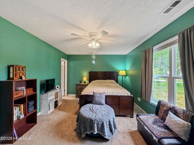 610 Wolverine Place, Jacksonville, NC 28546