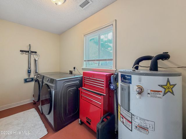 610 Wolverine Place, Jacksonville, NC 28546