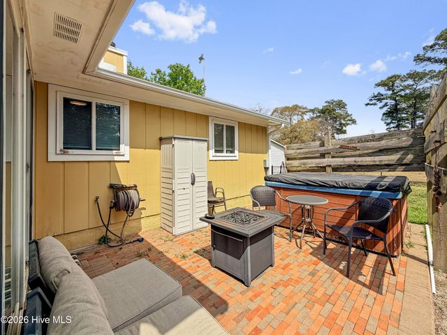 610 Wolverine Place, Jacksonville, NC 28546