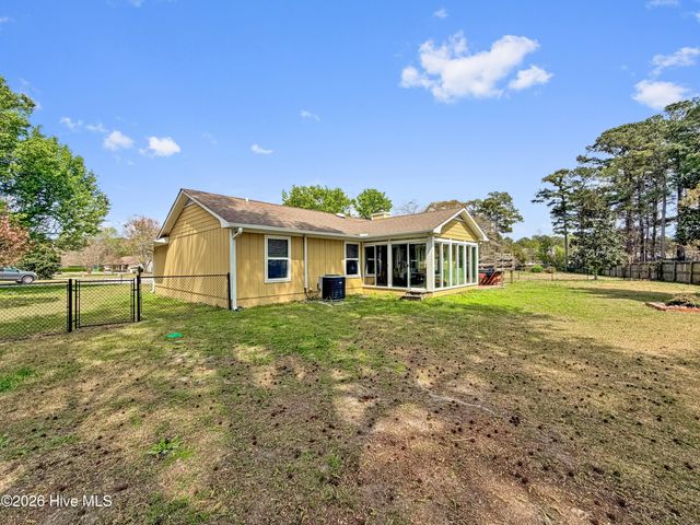 610 Wolverine Place, Jacksonville, NC 28546