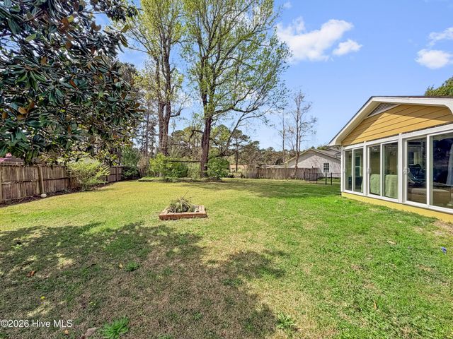 610 Wolverine Place, Jacksonville, NC 28546