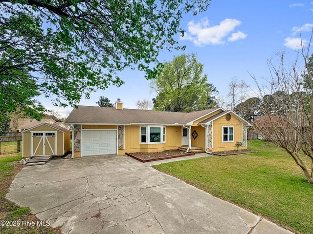 610 Wolverine Place, Jacksonville, NC 28546