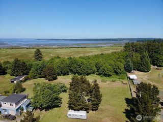 114 E Bayview Lane, Westport, WA 98595