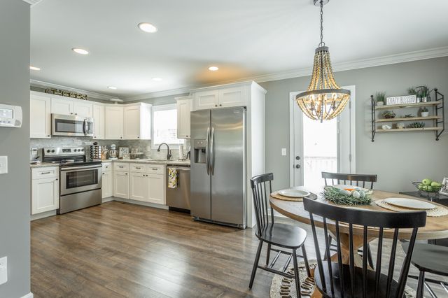 548 Titanium Drive, Hixson, TN 37343