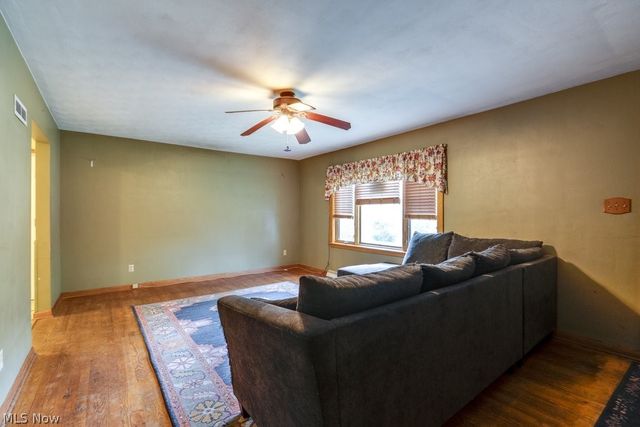 1568 Hagey Drive, Barberton, OH 44203