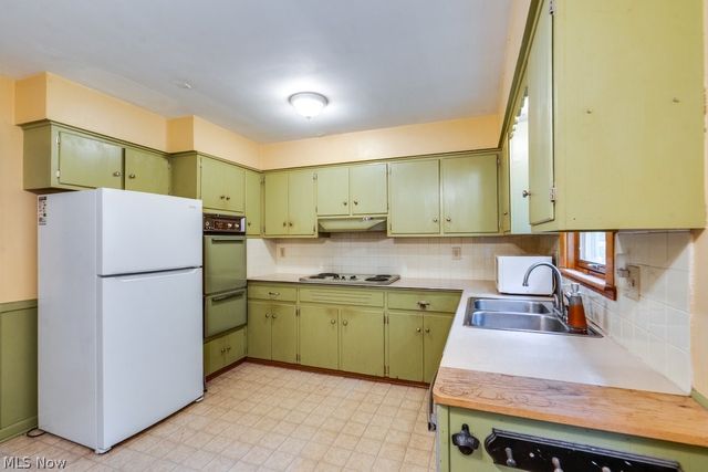 1568 Hagey Drive, Barberton, OH 44203