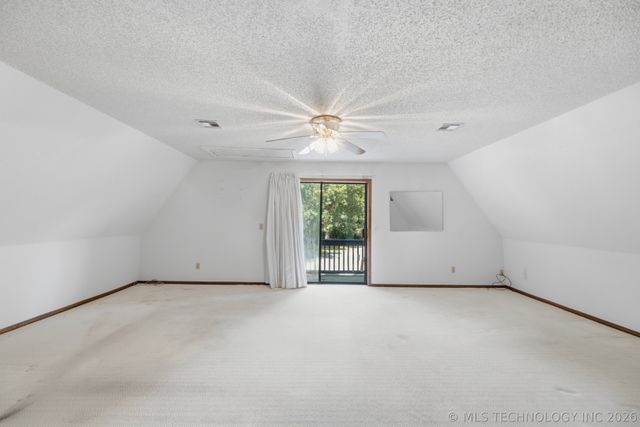 800 S Moore Avenue, Claremore, OK 74017