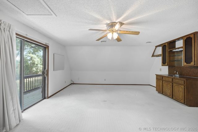 800 S Moore Avenue, Claremore, OK 74017