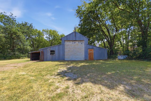 800 S Moore Avenue, Claremore, OK 74017