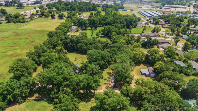 800 S Moore Avenue, Claremore, OK 74017