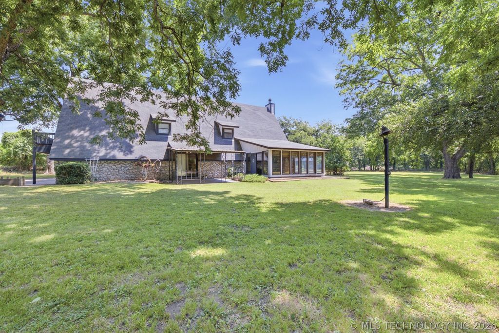 800 S Moore Avenue, Claremore, OK 74017