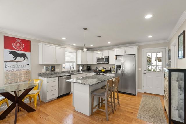 43 Bridge 1, Salem, MA 01970
