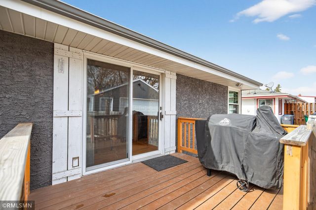 1370 Barclay Street, Saint Paul, MN 55106