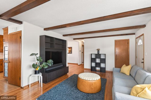 1370 Barclay Street, Saint Paul, MN 55106