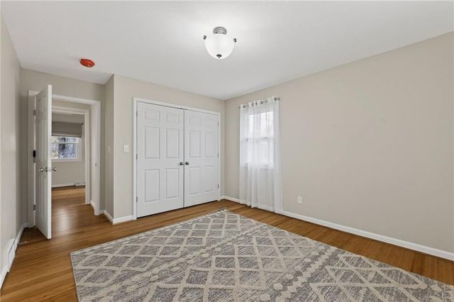 18 Bear Circle, St Joseph, MO 64506