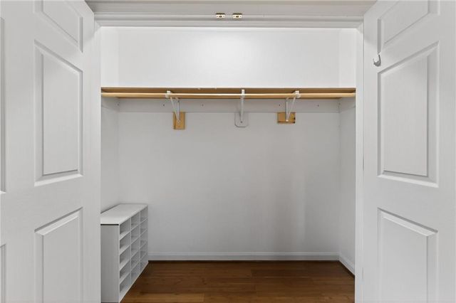 18 Bear Circle, St Joseph, MO 64506