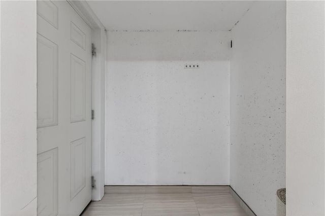 18 Bear Circle, St Joseph, MO 64506