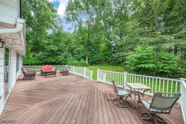 28 Church Rd, Randolph Twp., NJ 07869
