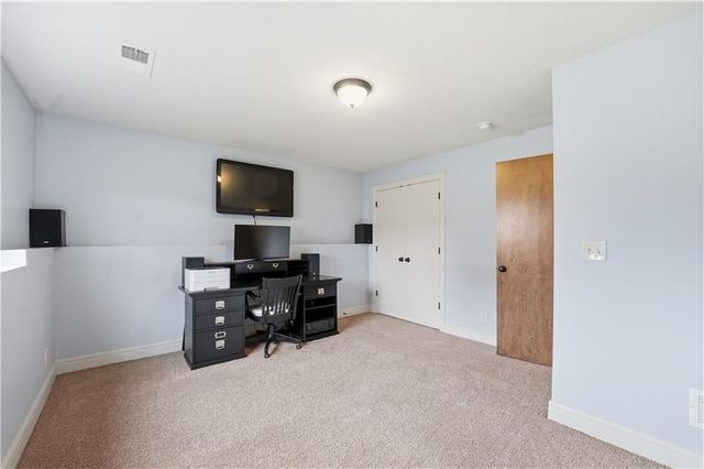 17228 W 198th Terrace, Spring Hill, KS 66083